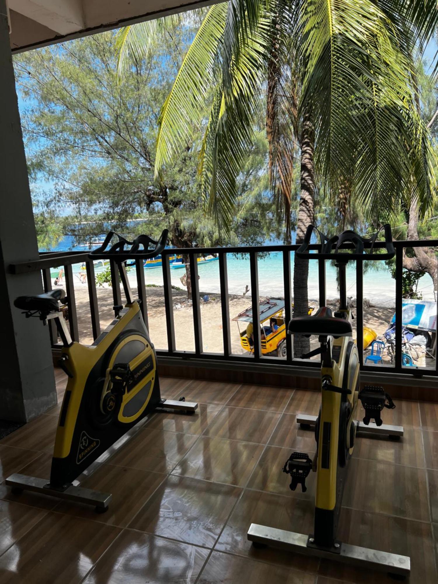 Tropica Gili Total Body Fit - Free Access Gym And Coworking Space Гили Траванган Экстерьер фото