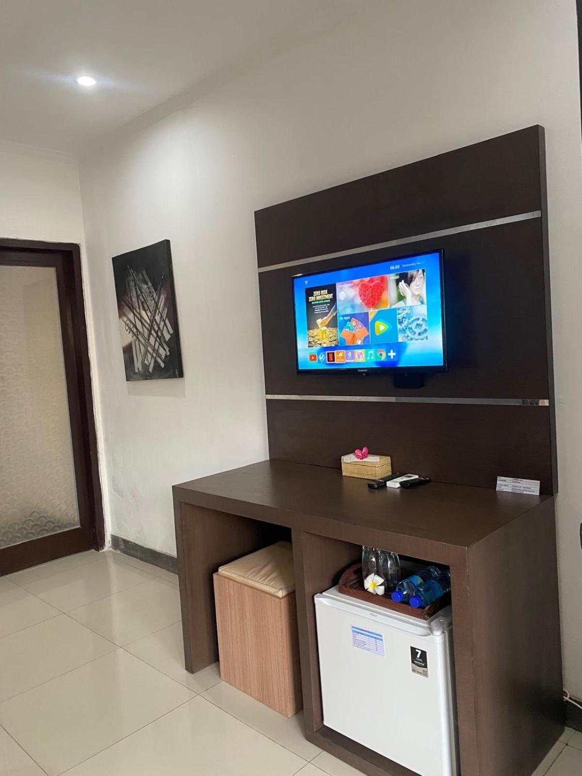 Tropica Gili Total Body Fit - Free Access Gym And Coworking Space Гили Траванган Экстерьер фото