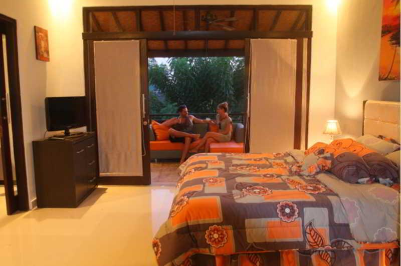Tropica Gili Total Body Fit - Free Access Gym And Coworking Space Гили Траванган Экстерьер фото