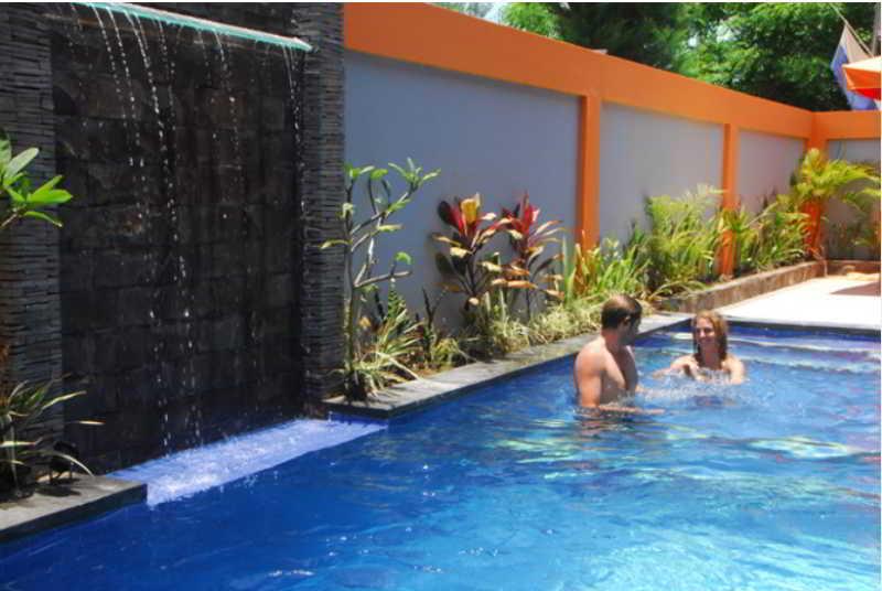 Tropica Gili Total Body Fit - Free Access Gym And Coworking Space Гили Траванган Экстерьер фото