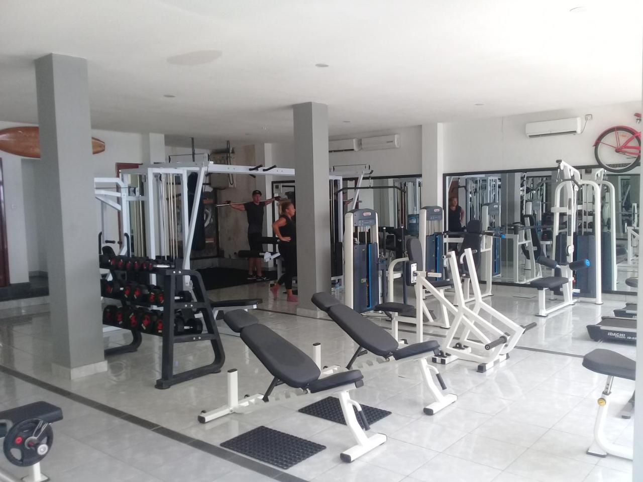 Tropica Gili Total Body Fit - Free Access Gym And Coworking Space Гили Траванган Экстерьер фото