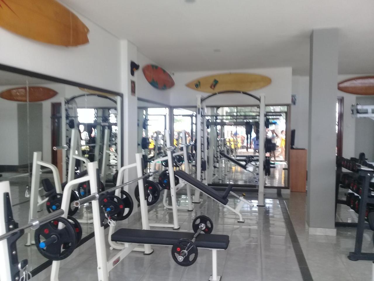 Tropica Gili Total Body Fit - Free Access Gym And Coworking Space Гили Траванган Экстерьер фото