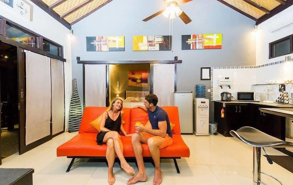 Tropica Gili Total Body Fit - Free Access Gym And Coworking Space Гили Траванган Экстерьер фото